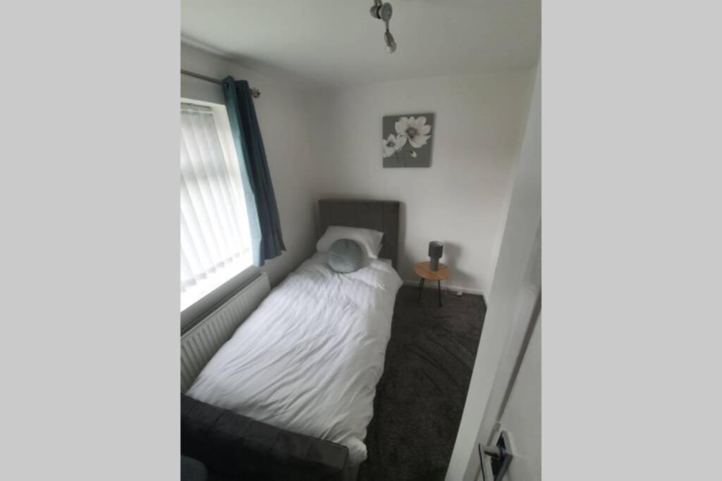 Entire House - Cheshire Oaks/Элсмир-Порт Экстерьер фото